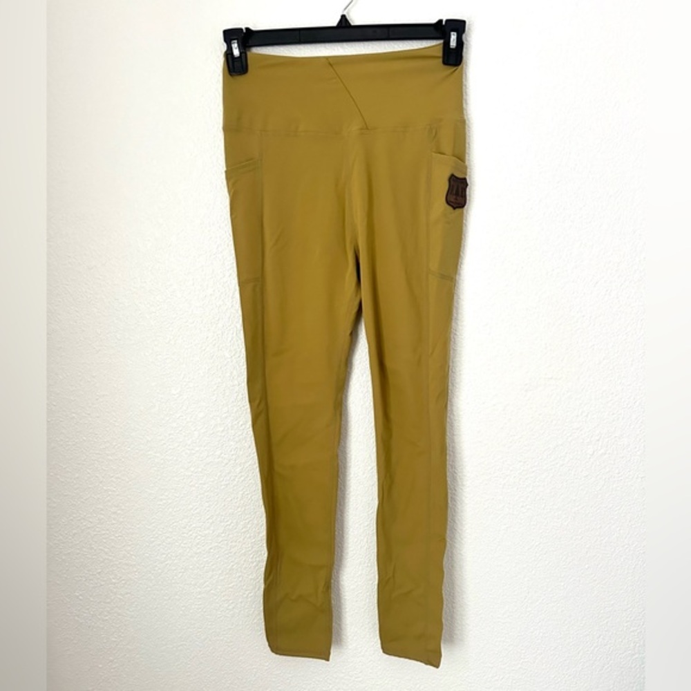 Alaska Chicks Leggings Women’s M Green Workout Activewear High Rise Pants